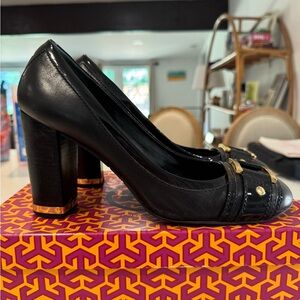 Tory Burch Black and Gold Heels